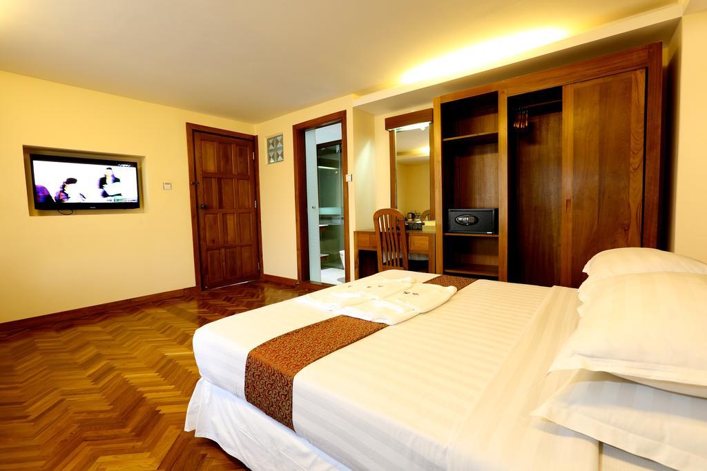 Queen'S Park Hotel Rangoon Eksteriør billede