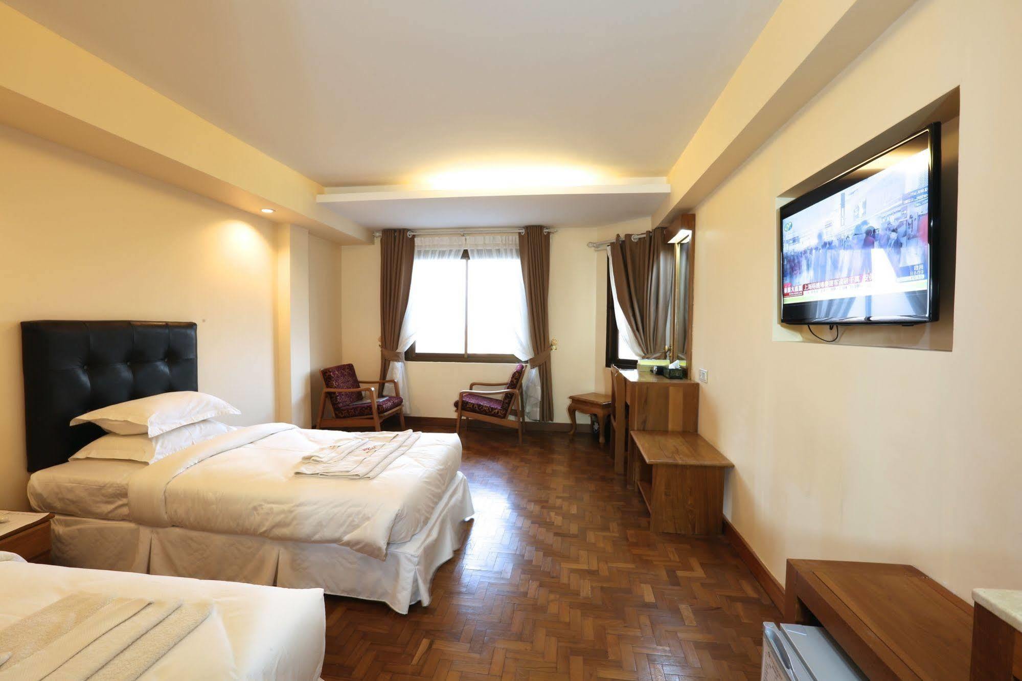 Queen'S Park Hotel Rangoon Eksteriør billede