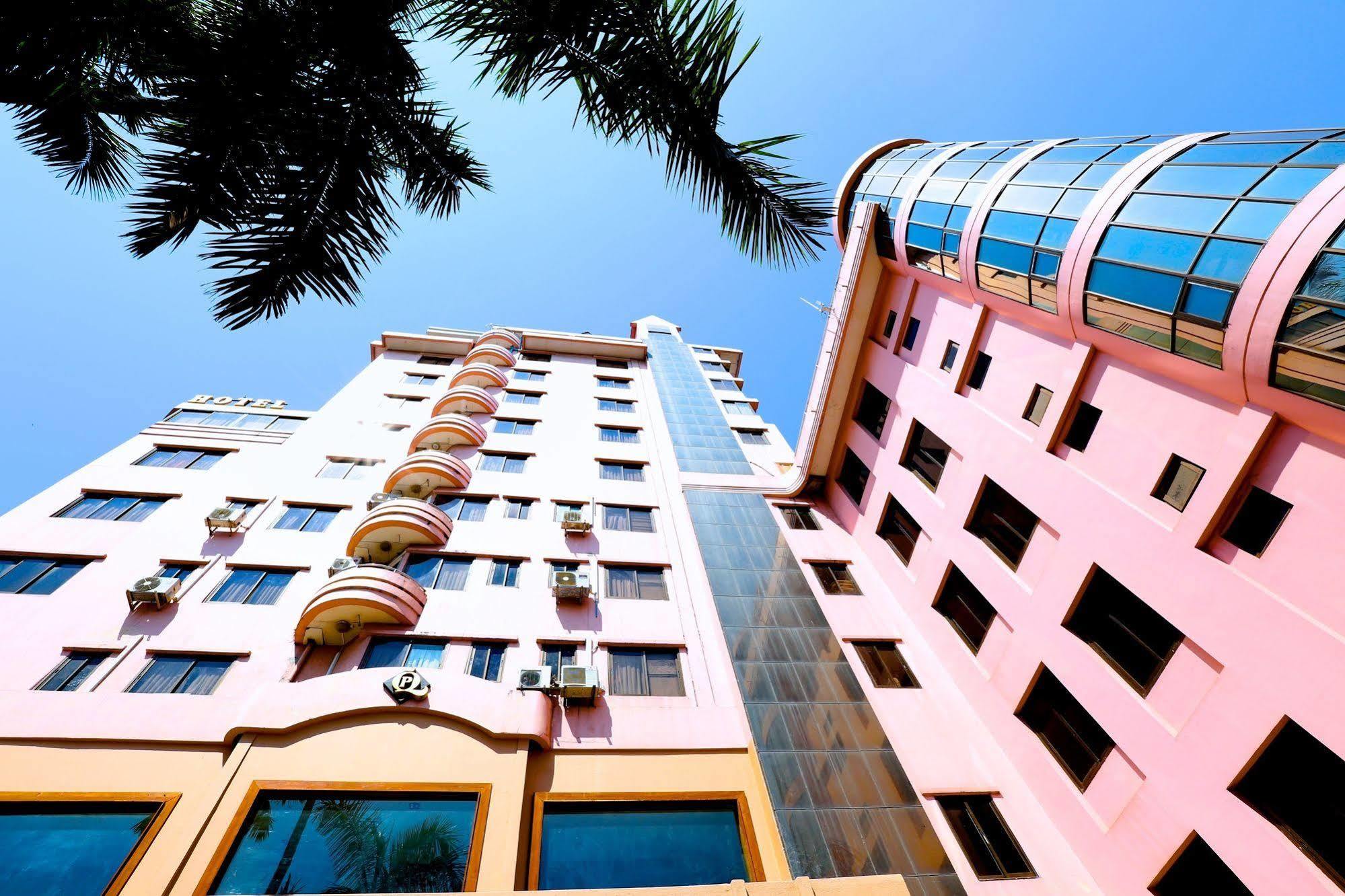 Queen'S Park Hotel Rangoon Eksteriør billede